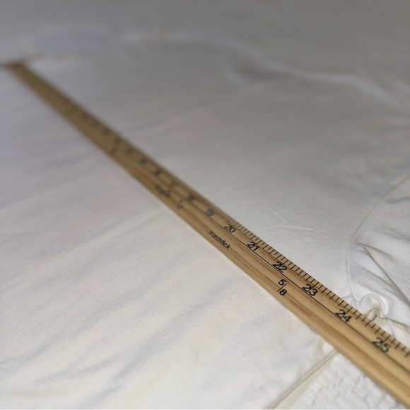 NWT Jaws Poster White T-Shirts XL Movie Classics New Authentic Embroidered Logo - Picture 11 of 11